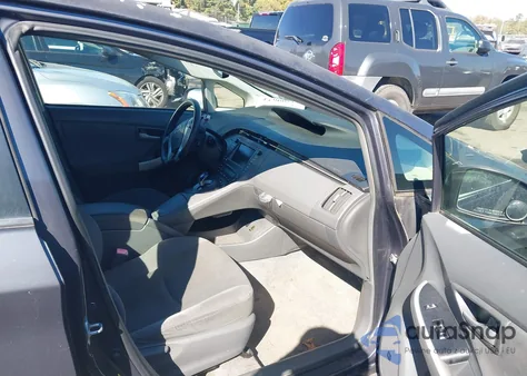 2011 Toyota Prius Three z USA, uszkodzony, nr VIN JTDKN3DU1B1450052